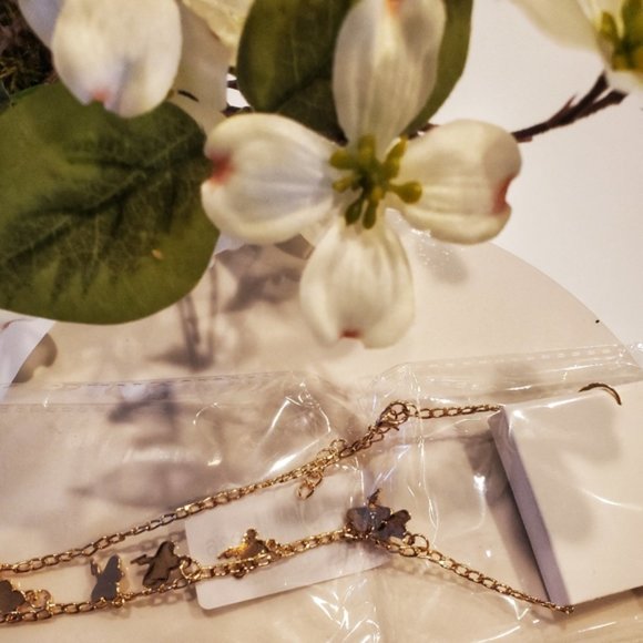 Modcloth | NWT Make It Rain Necklace & Earrings Set - Picture 4 of 11